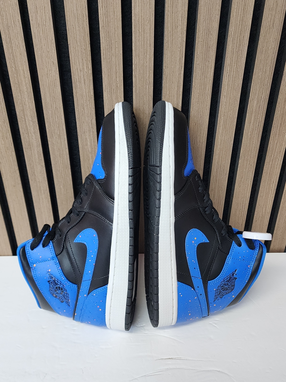Nike Air Jordan 1 Retro Mid Royal Paint Splatter 554724-048 Mens Size 10.5 - Picture 9 of 14